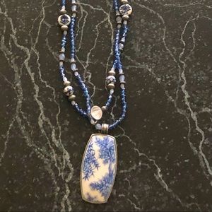 Qinghua Print Double Strand XL Glass & Acrylic beaded necklace 20+in. pendant 🤩